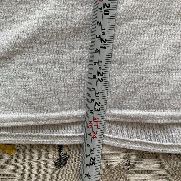 Aritzia White Long Sleeve - Picture 3 of 5